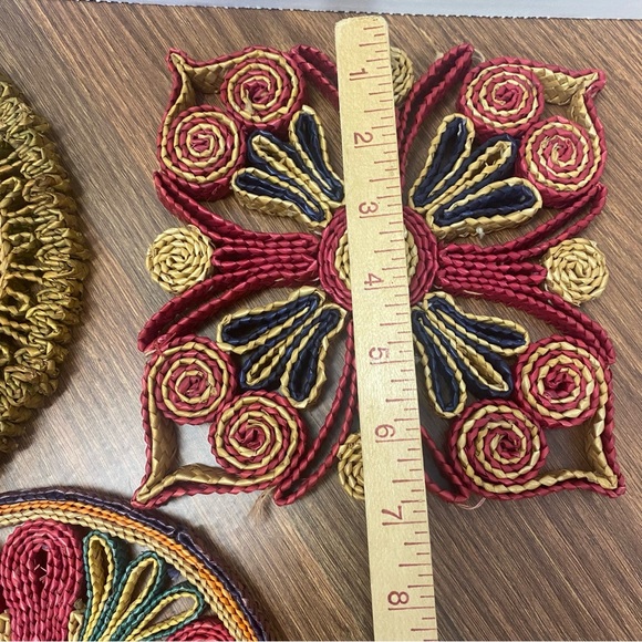 Decorative Straw Trivet Hot Pads - set - Picture 5 of 9